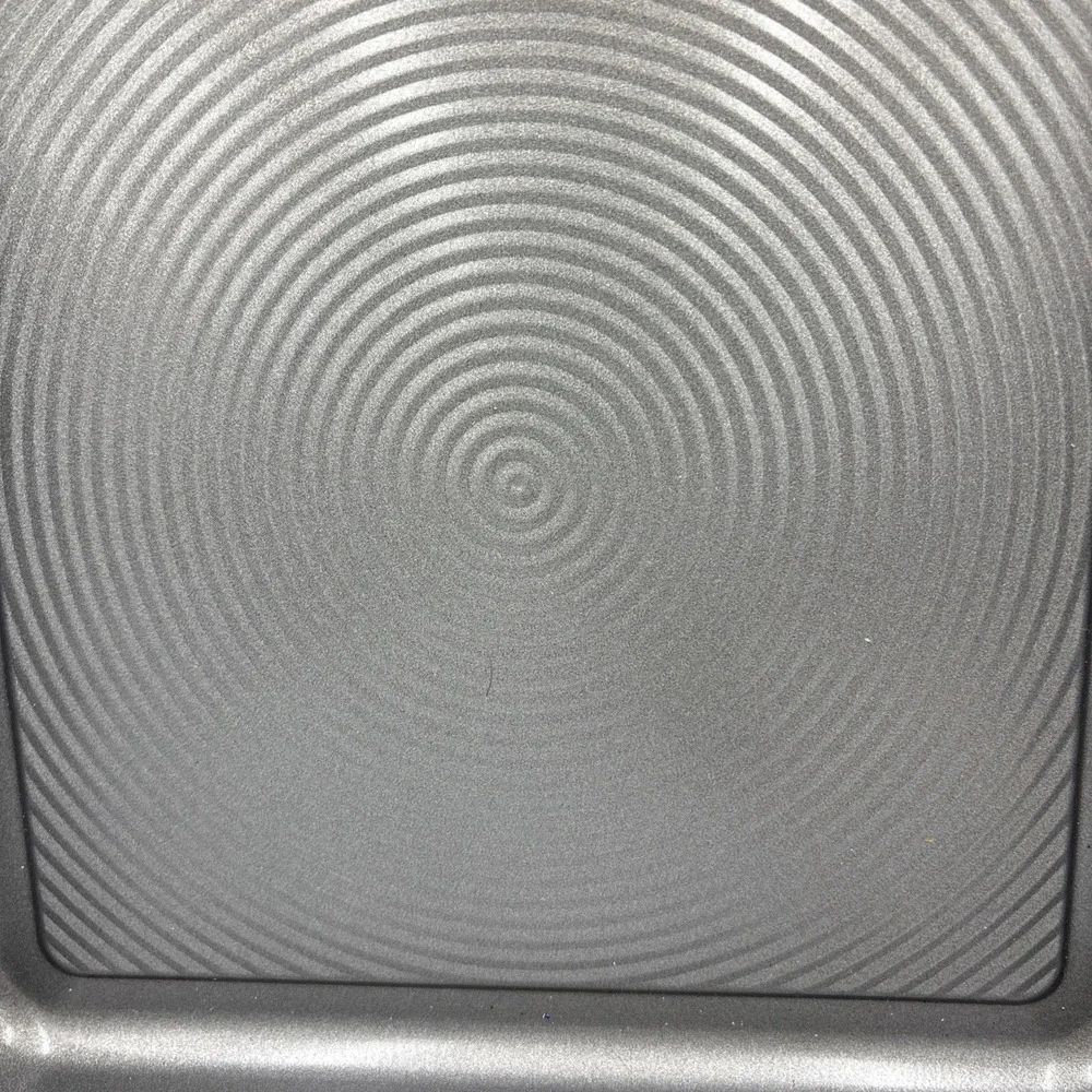 Super‎ nice Heavy Circulon 9 X 9  Cake Pan Baking Pan Nonstick